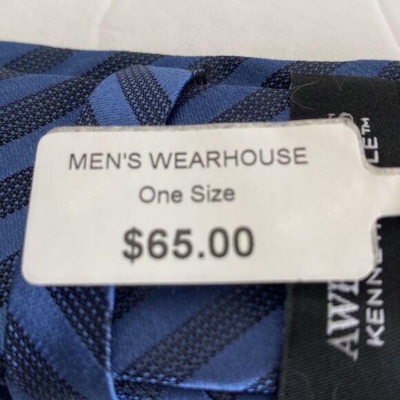AWEARNESS Kenneth Cole blue stripe 100 % silk  length 29 inches - Picture 5 of 6